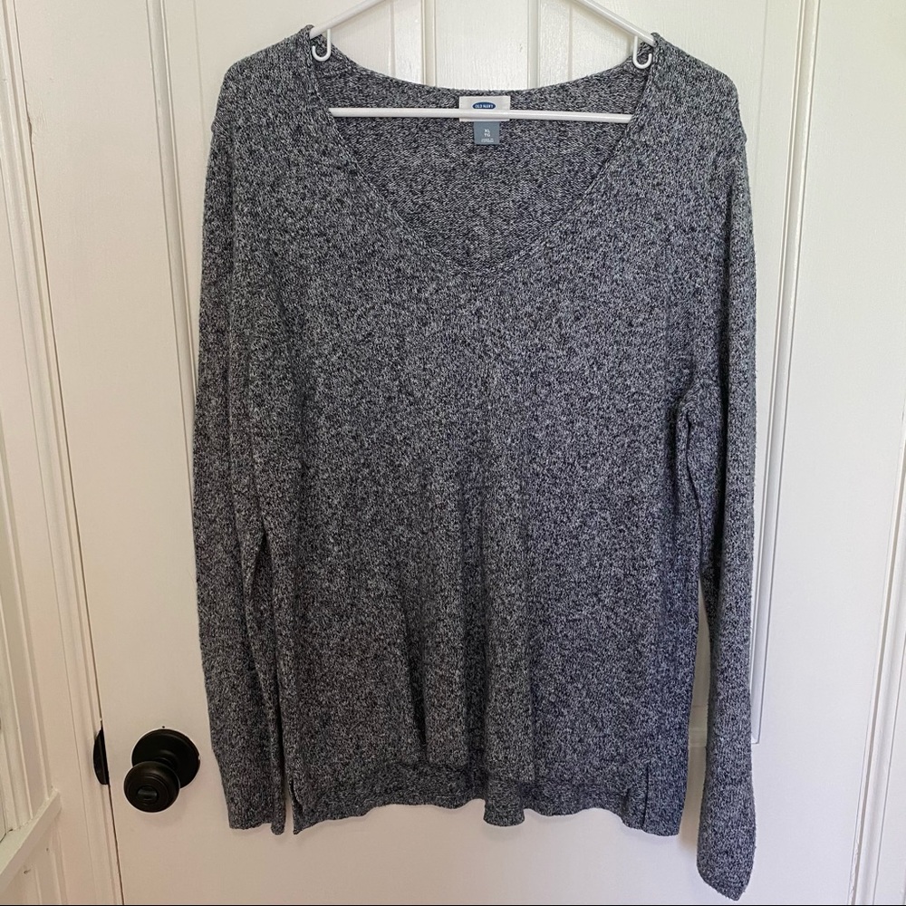 Old Navy V-neck Gray Knit Sweater | XL